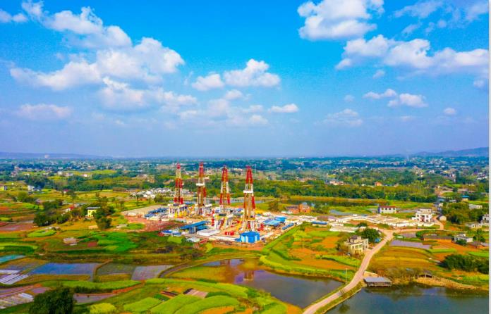 西南油氣田公司頁巖氣日產(chǎn)量超4000萬方！再創(chuàng)歷史新高